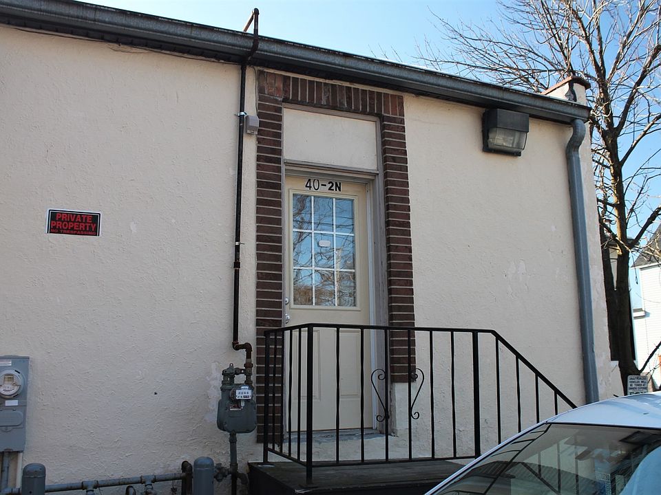1st image of 40 E Grand Ave APT 2N