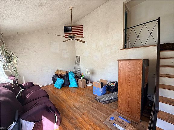 4th image of 732 Jericho Rd