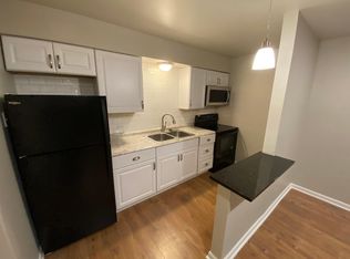 121 S Washington St UNIT 6, Genoa, IL 60135