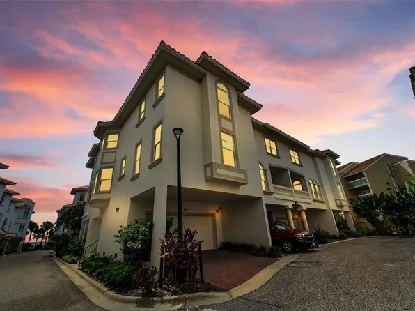 1340 Bayshore Blvd #304, Dunedin, FL 34698