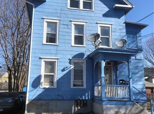 39 Pine St, Meriden, CT 06451