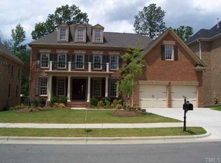 1126 Grogans Mill Dr, Cary, NC 27519