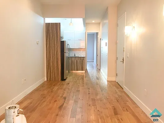 Rented by EXR | media 5