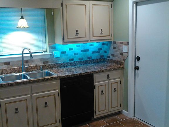 4th image of 1722 Joplin Ln
