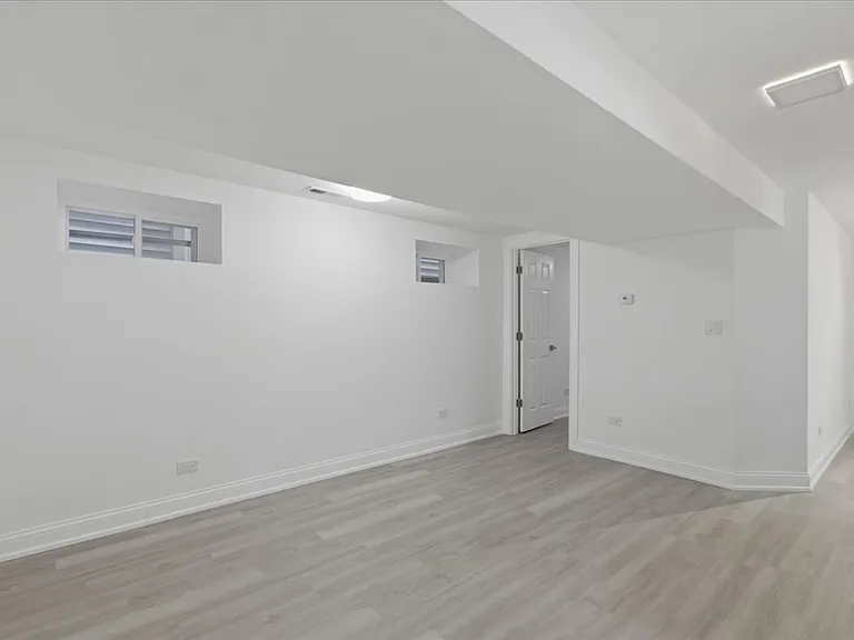 4521 S Hermitage Ave #G — Photo 8