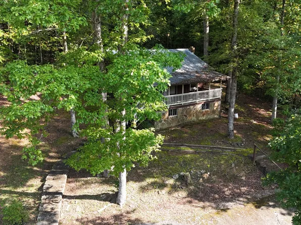 1625 Warwoman Rd, Clayton, GA 30525