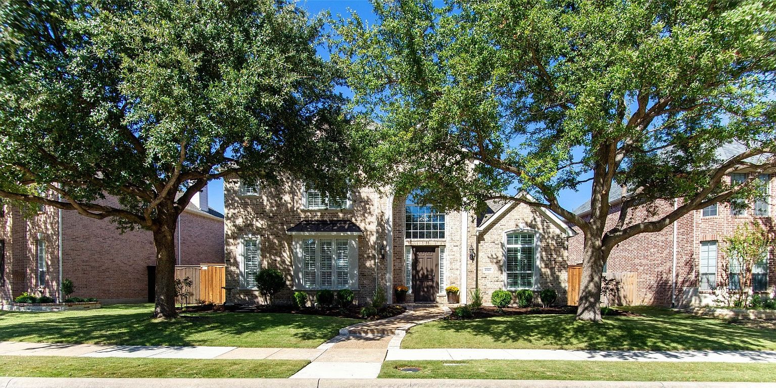 2326 Sleepy Hollow Trl