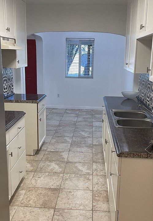1st image of 2141 S Lee Ave #10032585