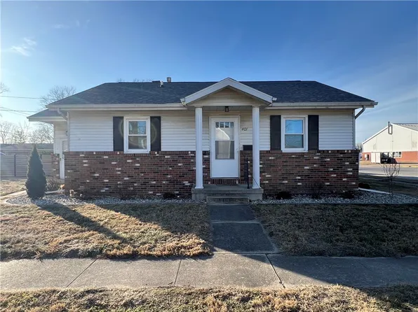 401 S Walnut St, Effingham, IL 62401