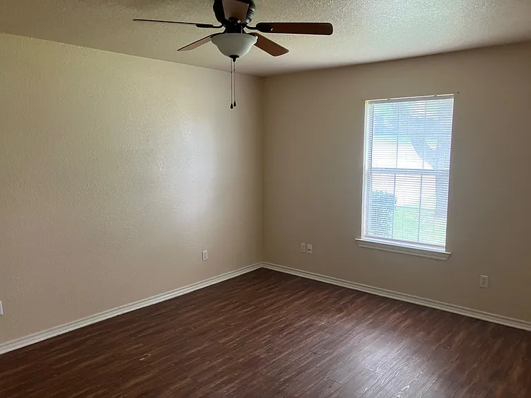 208 S Sendero Dr — Photo 27