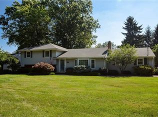 1843 Donna Dr, Westlake, OH 44145