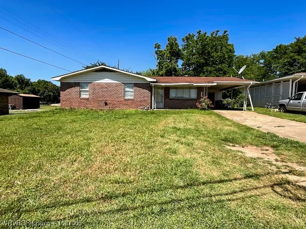 1117 N 18th St, Ozark, AR 72949