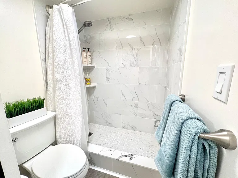 411 Hobron Ln #2505 — Photo 11