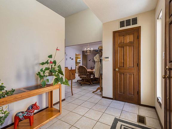 5th image of 9615 Regal Ridge Dr NE