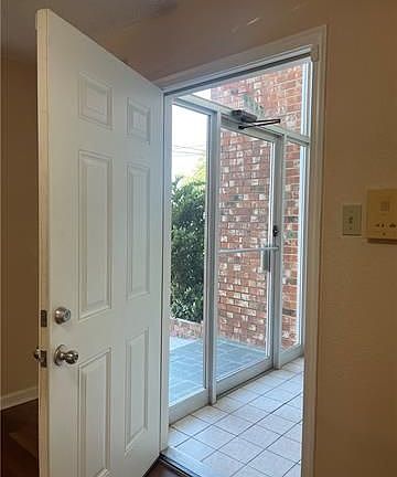 2nd image of 6629 Fleur De Lis Dr APT 1