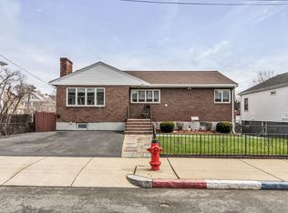 43 Englewood Ave, Chelsea, MA 02150