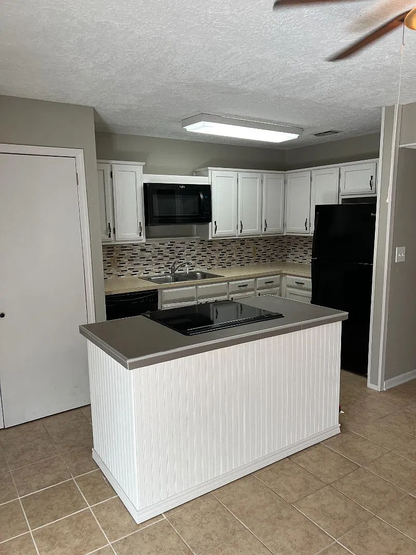 151 Susan Street - 1 — Photo 3