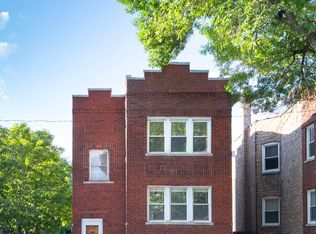 3124 W Addison St #1, Chicago, IL 60618
