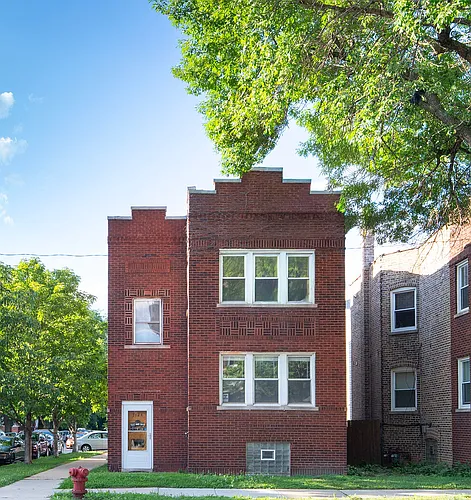 3124 W Addison St #1 Photo 1