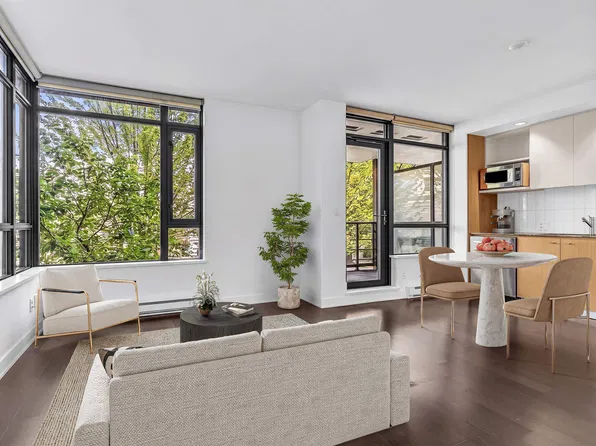 750 W 12th Ave #214, Vancouver, BC V5Z 0A3