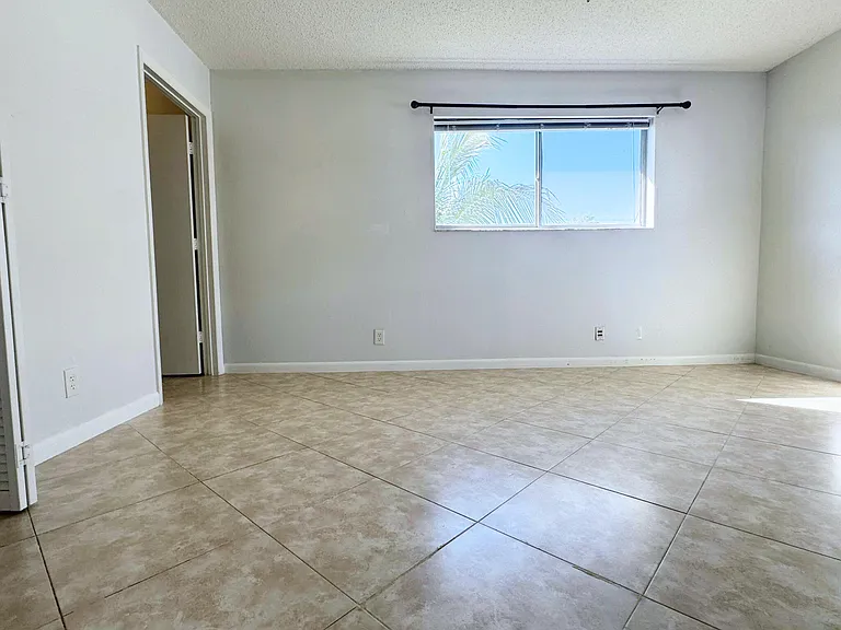 14893 Wedgefield Dr #204 — Photo 7