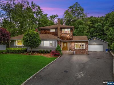 21 Lakeview Dr, Emerson, NJ, 07630