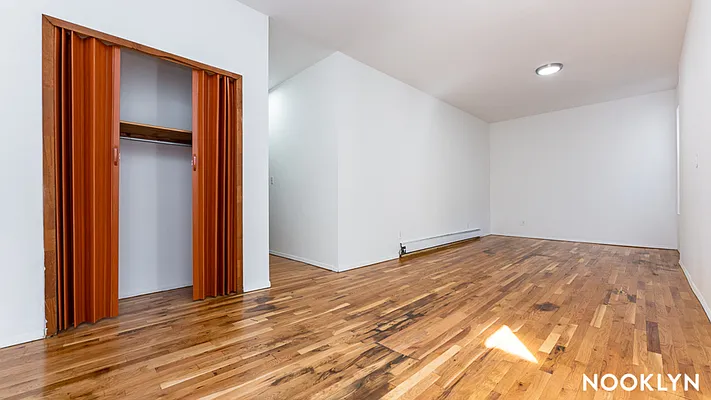 Rented by Nooklyn NYC LLC | media 10