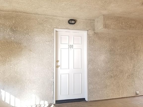 2nd image of 736 N Garfield Ave