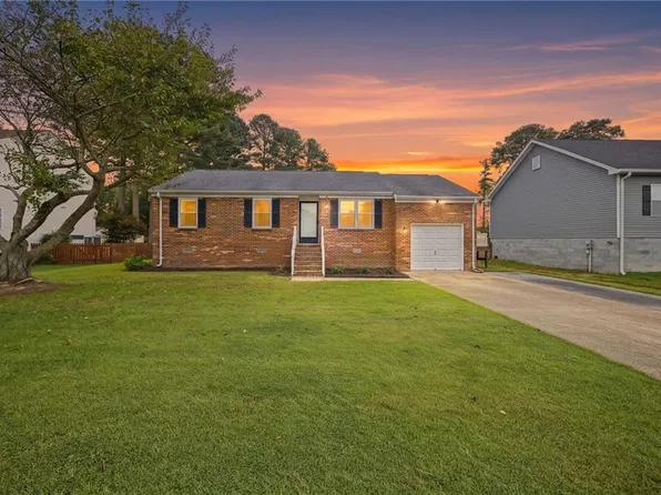 23 Church St, Poquoson, VA 23662