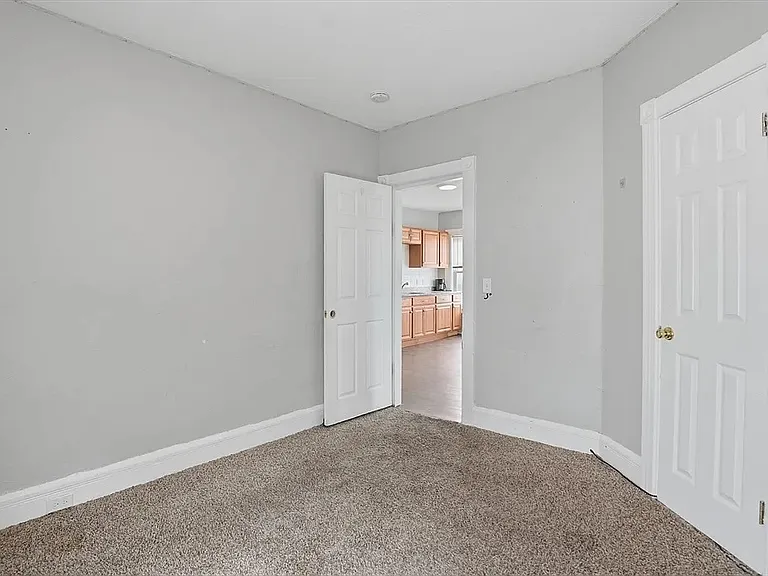 31 Aetna St #3 — Photo 33