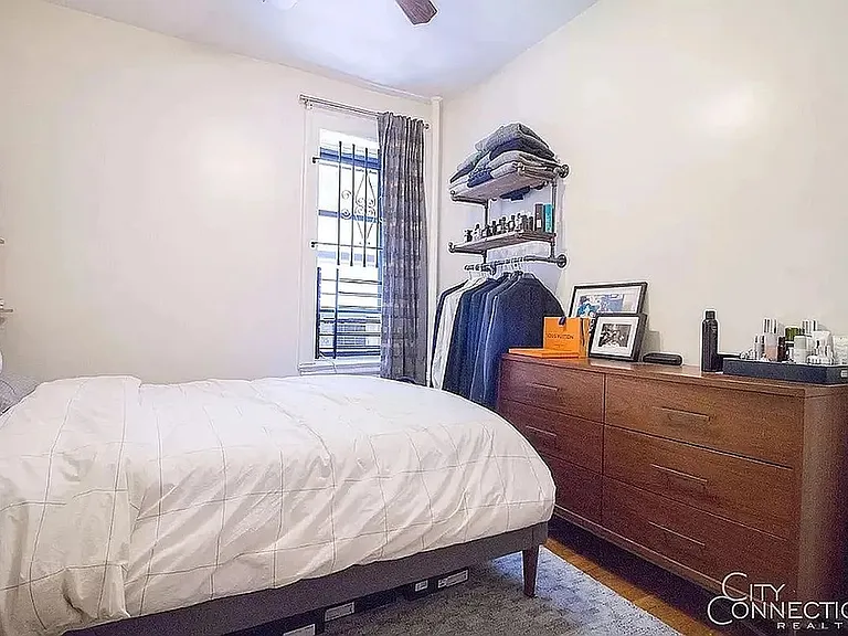 455 W 44th St #1 — Photo 5