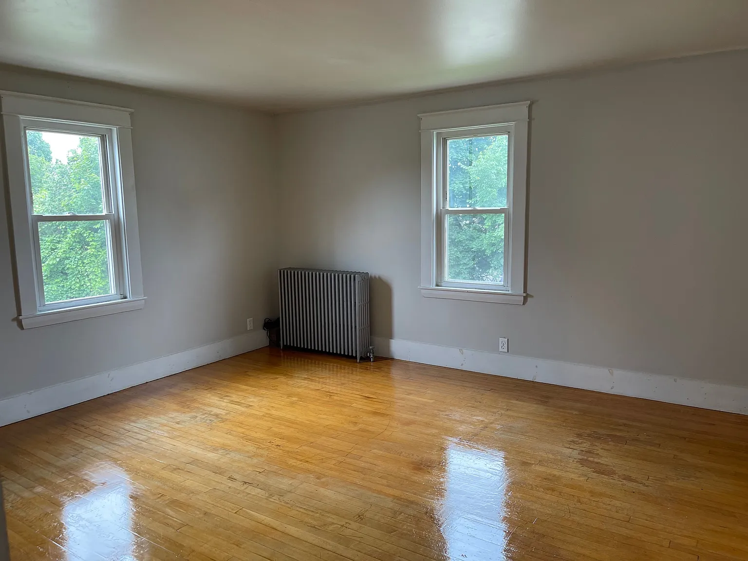 3 bed, 1000 sqft, $2,000 — Photo 3