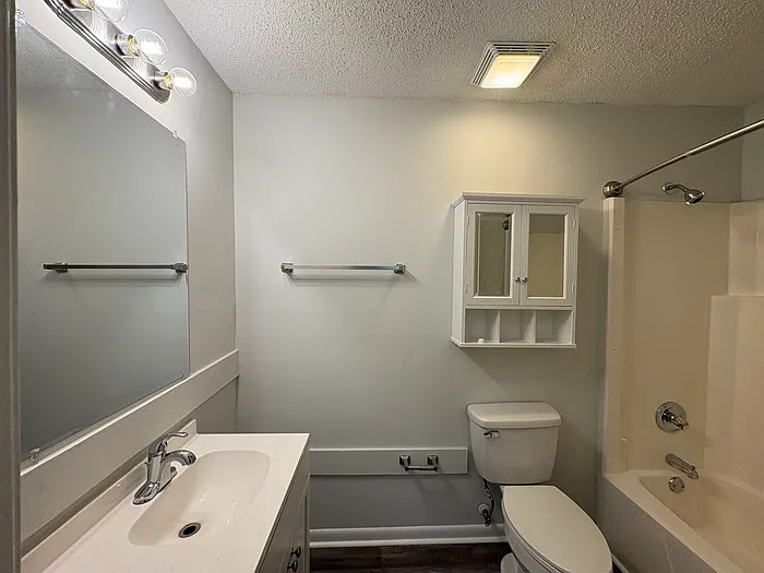 4004 Carlos Ave — Photo 9