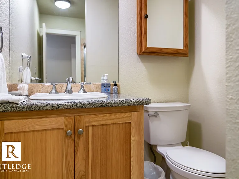 6565 Whispering Pines Ln — Photo 42