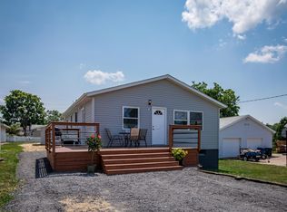 914 Scott St, Muscatine, IA 52761