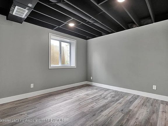 5th image of 5006 Christiansen Rd