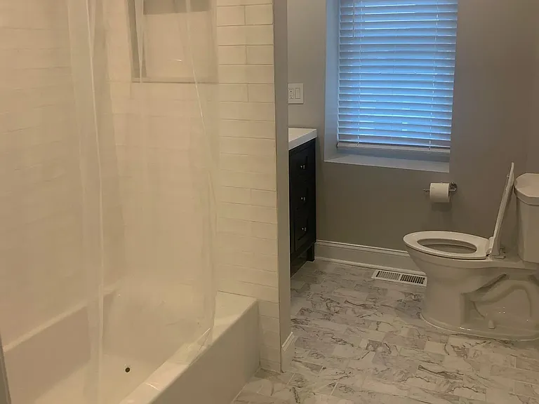 181 Mallory St — Photo 8