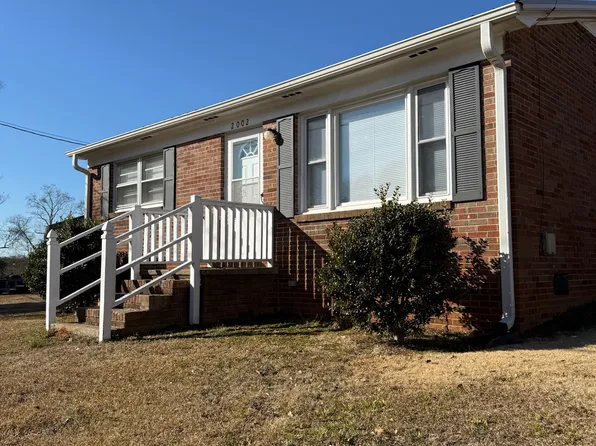 2002 Pinetop Dr, Gastonia, NC 28054