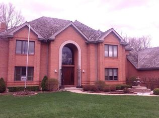 16 Seneca Ave W, Hawthorn Woods, IL