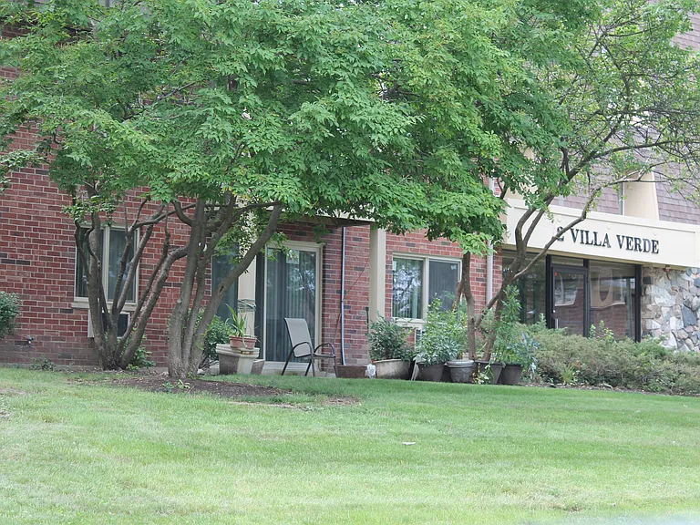 2 Villa Verde Dr — Photo 16