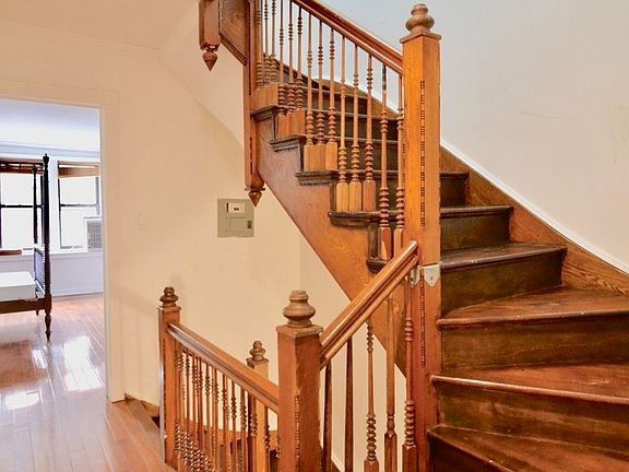 5th image of 386 Lafayette Ave APT 2