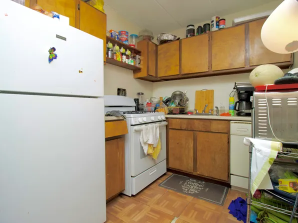 27 Northill Street APT 3A, Stamford, CT 06907