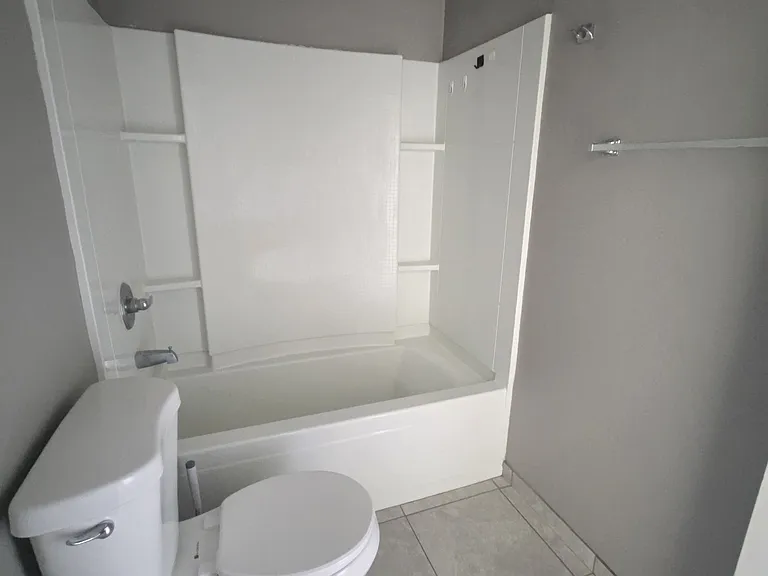 1515 W Delaware St #2 — Photo 13