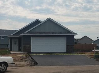 1774 Aspen Ct, New Richmond, WI 54017