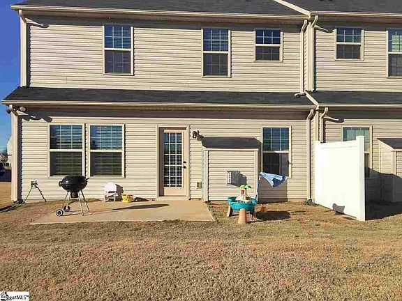 5th image of 16 Irvington Dr