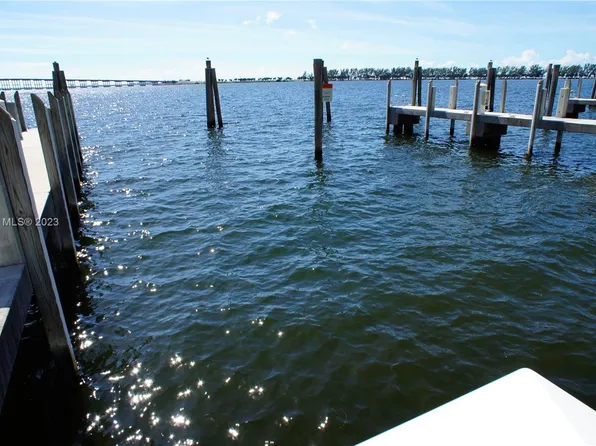 1643 Brickell Ave Slip 5, Miami, FL 33129