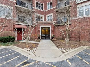 310 E Church St UNIT 109, Libertyville, IL 60048