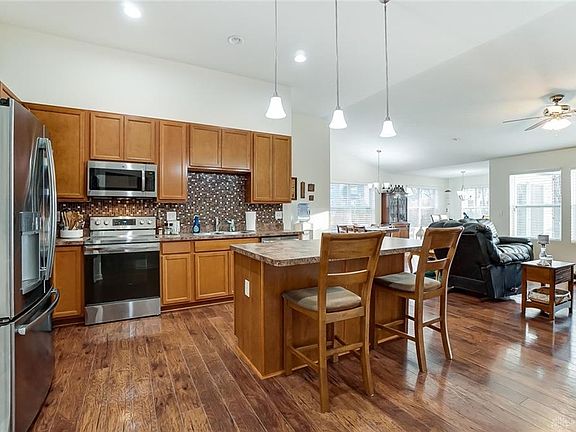2nd image of 4183 Bluestem Dr