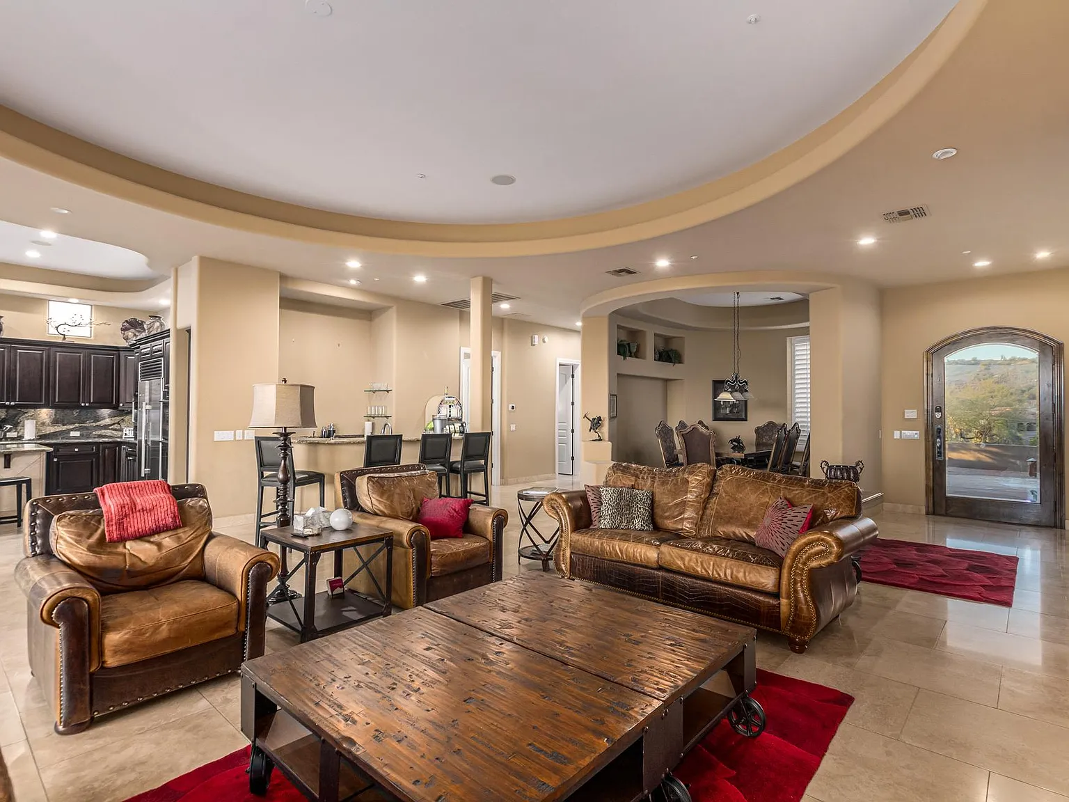 5 bed, 4.5 bath, 3857 sqft, $13,000 — Photo 4