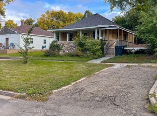 708 5th Ave NW, Mandan, ND 58554